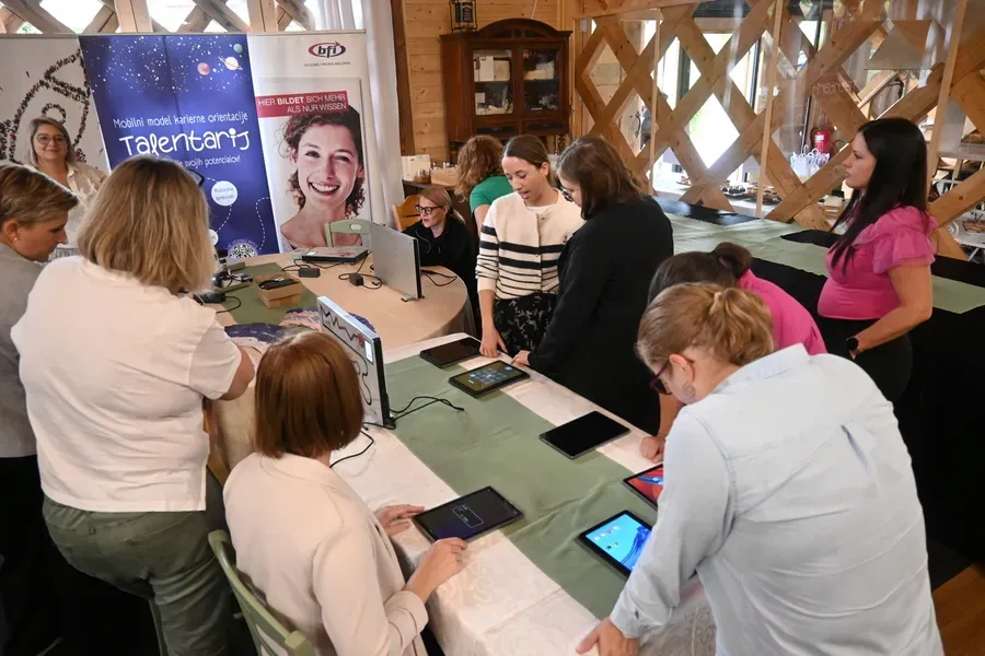 Dva projekta – skupna izkušnja