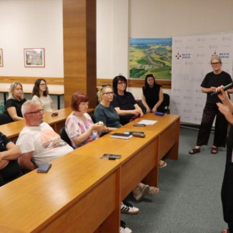 Rodičia sa zapojili do diskusie o budúcnosti škôlok v Senici