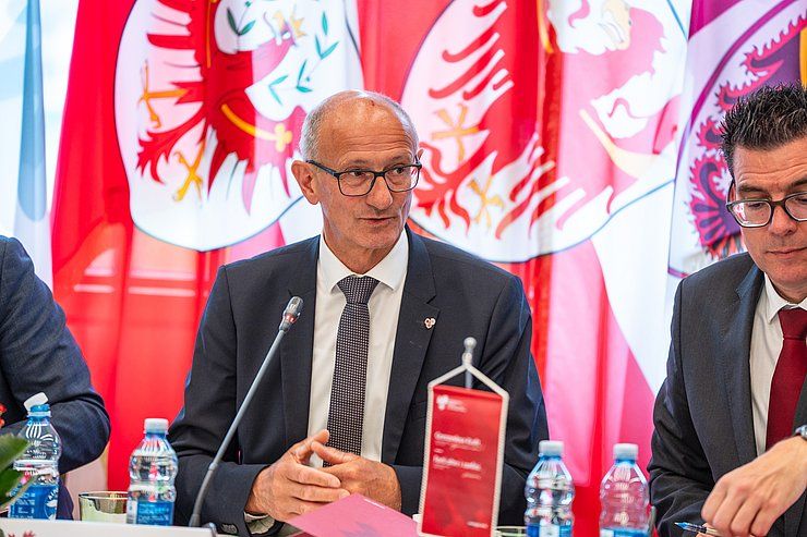 Euregio tagte auf Burg Trautson