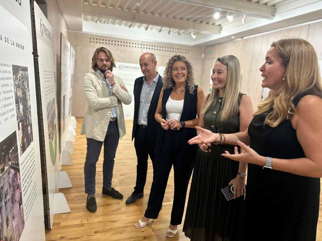 Alicante acoge la exposición de Mercasa, “Desde 1966 al servicio de la cadena alimenaria”