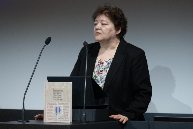 „Utódja nagy elődöknek – nagy elődje utódoknak”: Solymosi László köszöntése (Ünnepi kiadványok az Akadémián 3.)