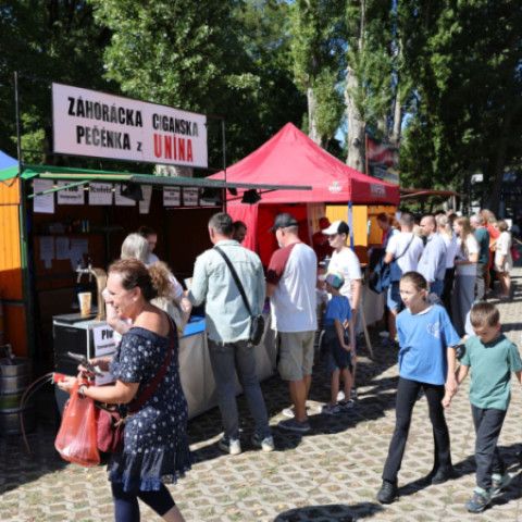 Senické Senobranie: Dobrá nálada, stovky návštevníkov a Heľenine oči ako skvelá bodka na záver
