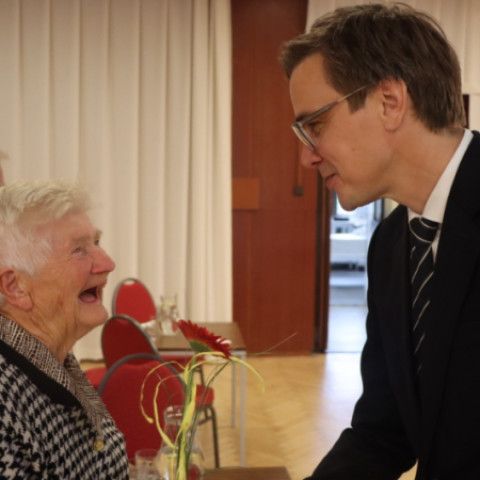 Mesto Senica s úctou privítalo svojich tohtoročných jubilantov