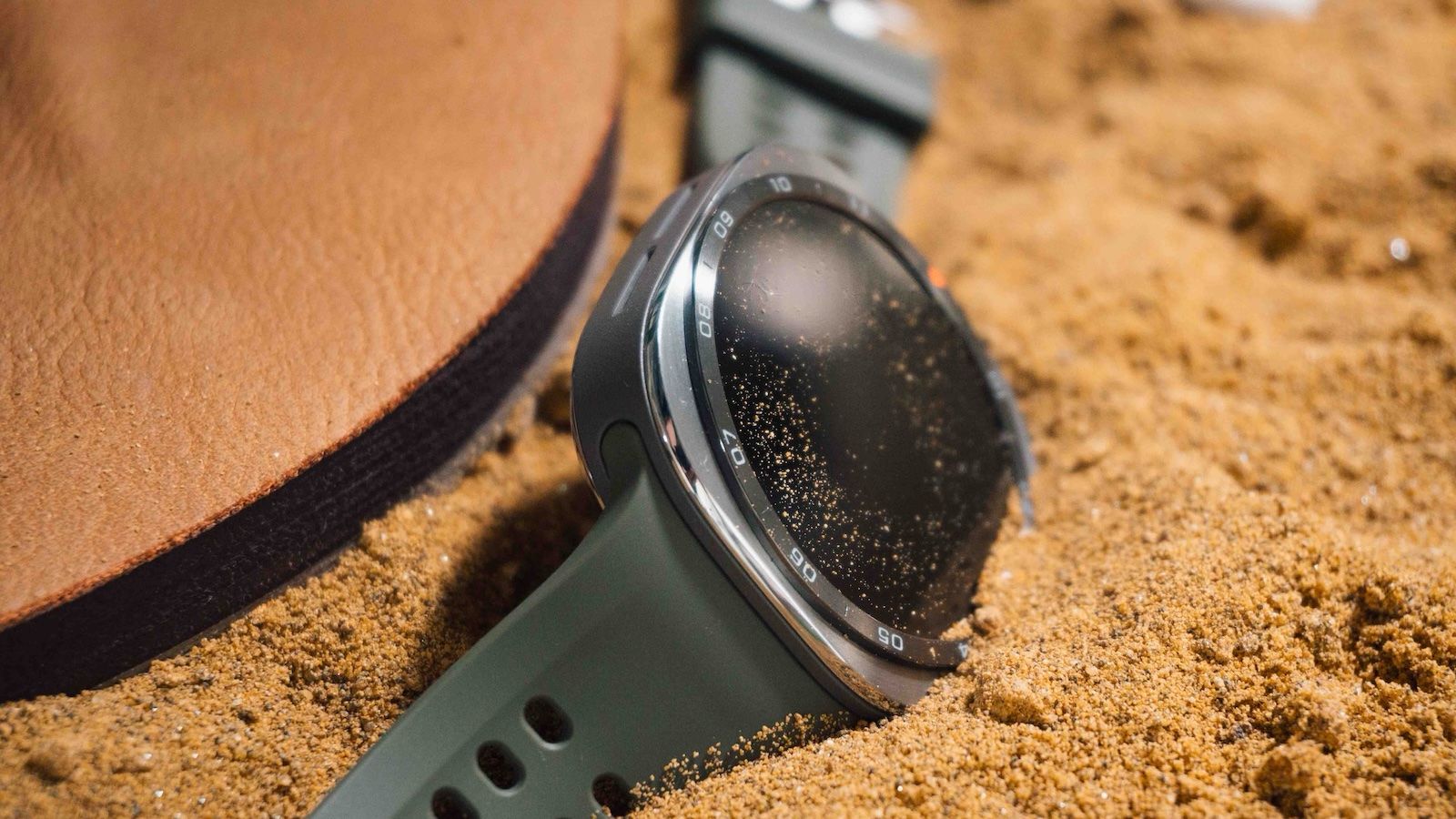 Samsung Galaxy Watch9 a Galaxy Watch Ultra2 oficiálne: Titán, 5 000 nitov a nové funkcie