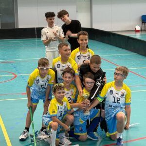 Seneckí florbalisti z klubu Sunlakers SENEC ovládli turnaj v Záhorskej Bystrici