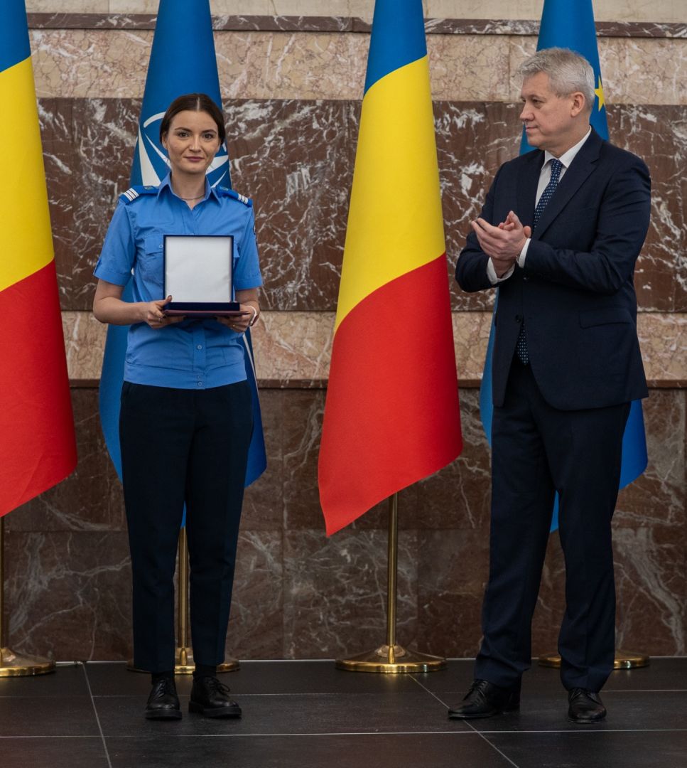 Ministerul Afacerilor Interne a marcat Ziua Drapelului Național prin recunoașterea meritelor angajaților săi