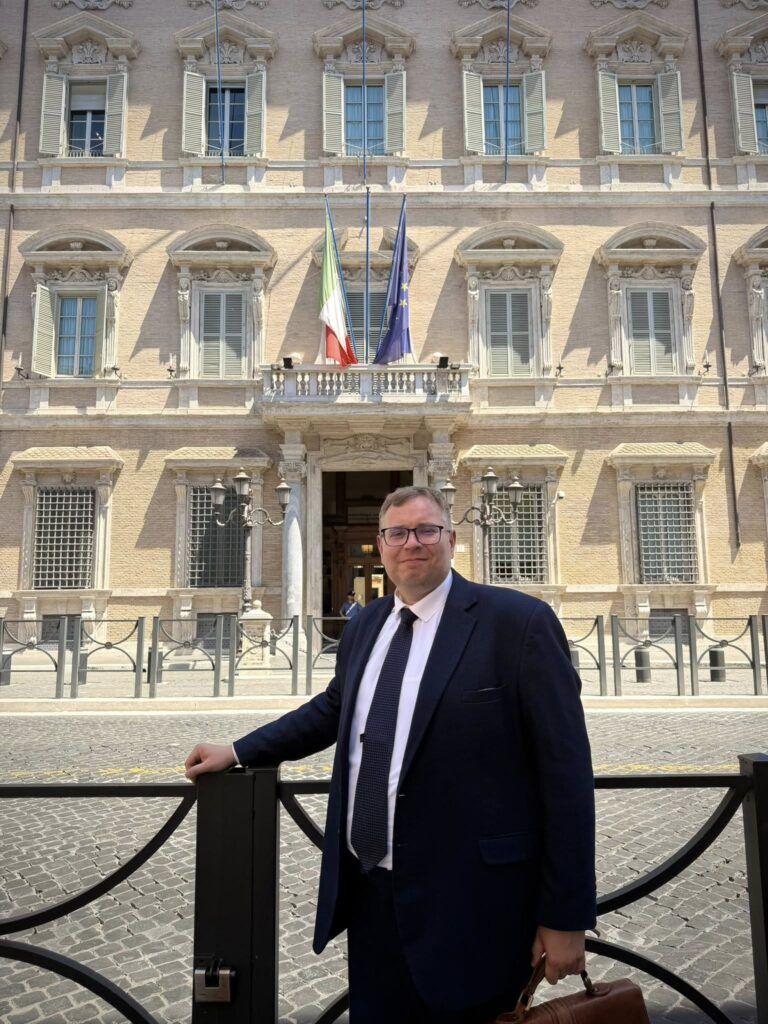 Podpora nezávislých ľudskoprávnych inštitúcií rezonovala aj v talianskom senáte