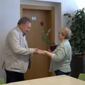 Rektor sa stretol s odchádzajúcimi zamestnancami: Poďakovanie za roky práce a oddanosti