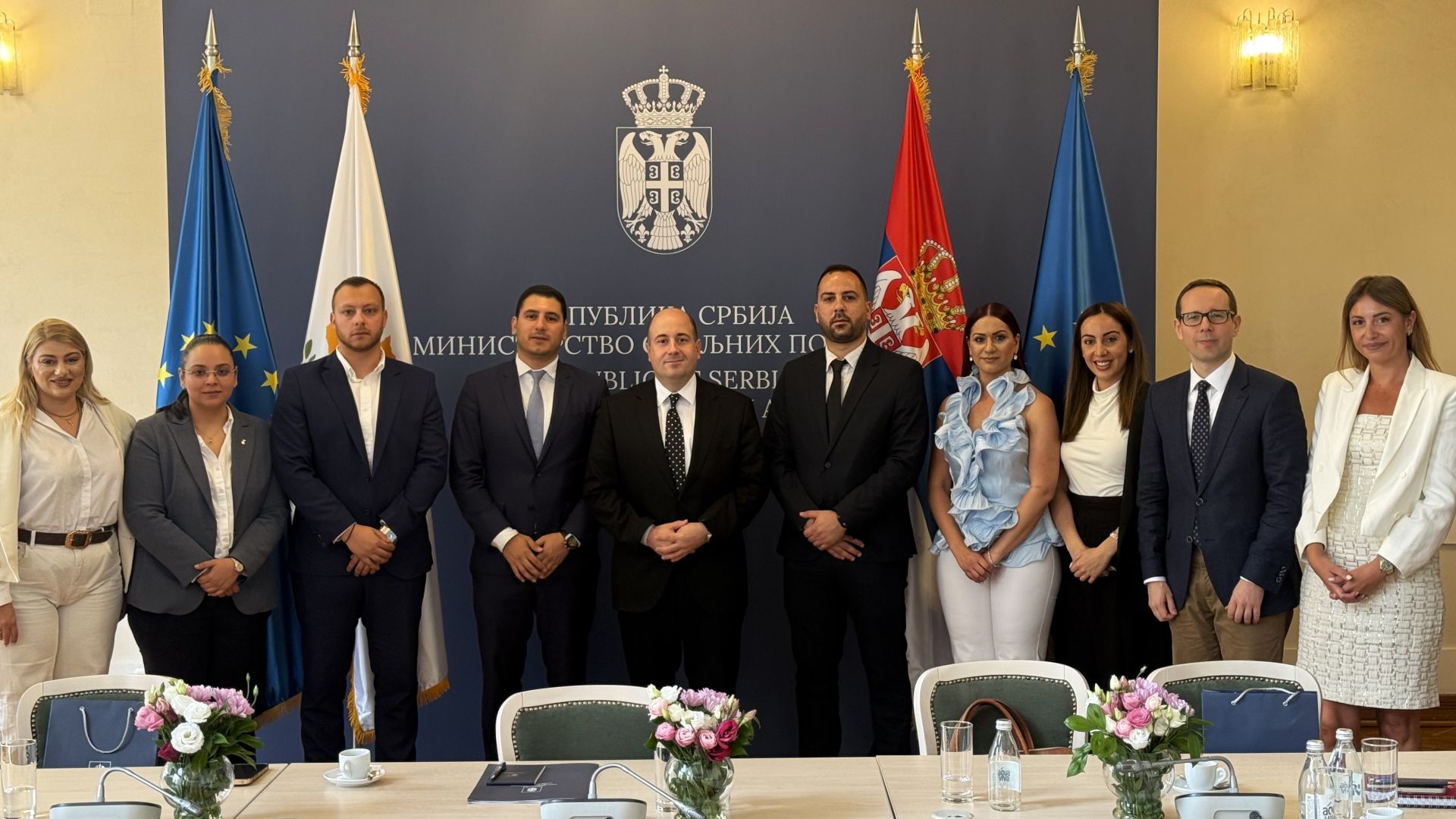 Козарев са делегацијом омладине кипарске партије ДИСИ