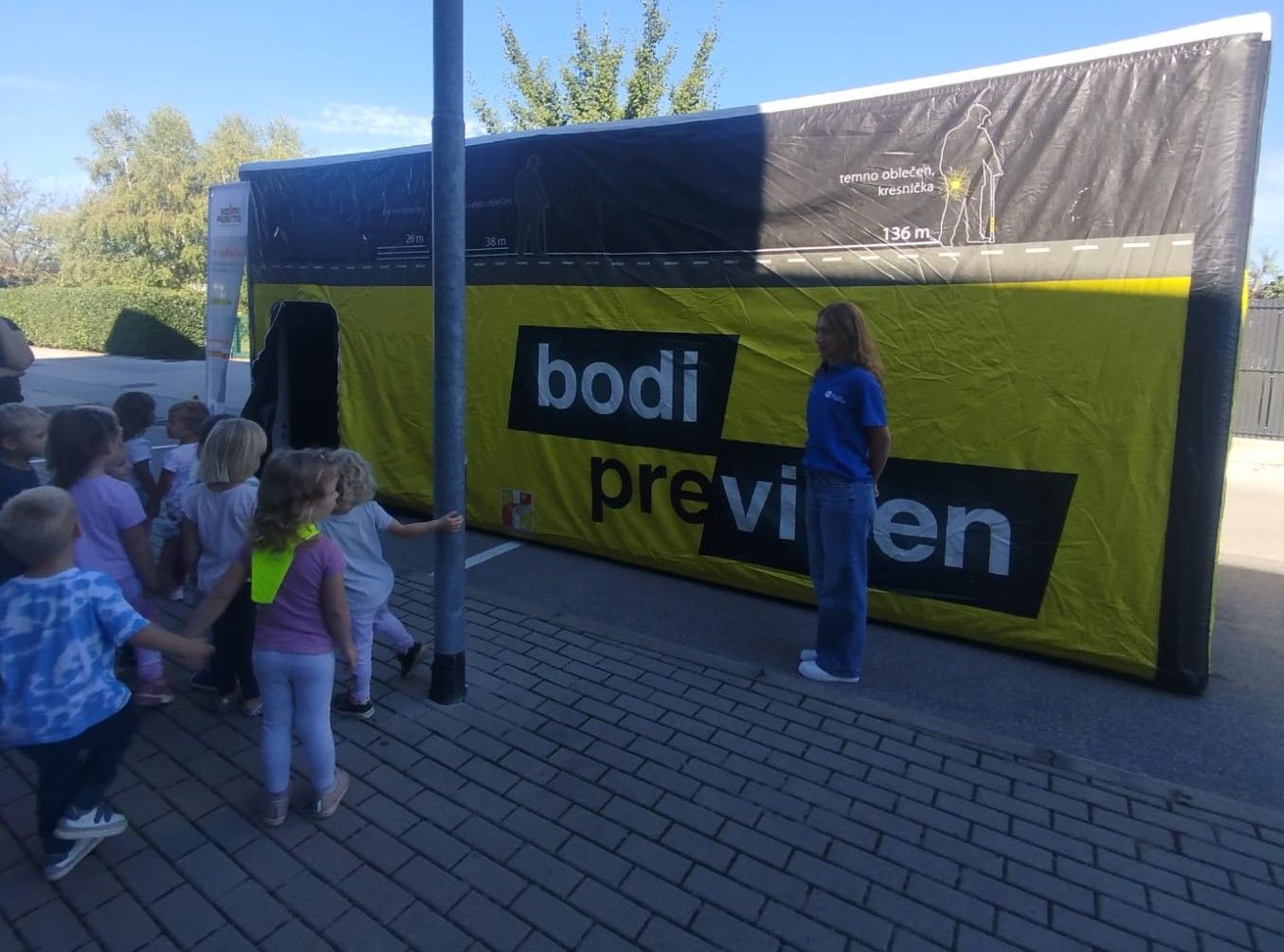 Začasna šolska ulica v Šentjerneju v znamenju prometne varnosti