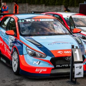 Senčan Maťo Homola mieri za obhajobou titulu v pretekoch automobilov do vrchu