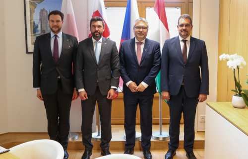 Minister Takáč v Bruseli: silnejšia V4, podpora živočíšnej výroby a rýchlejšia pomoc farmárom sú kľúčom k odolnému poľnohospodárstvu