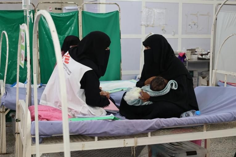 Yemen : l’accès aux soins se réduit de façon alarmante pour les enfants malnutris