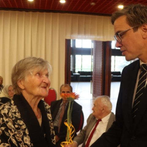 Mesto Senica s úctou privítalo svojich tohtoročných jubilantov