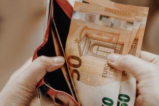 Zmeny v odpočte DPH mali pomôcť firmám. Realita je zložitejšia, podnikatelia riešia dilemu