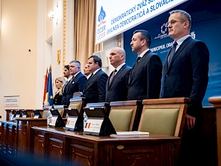 Robert Fico v Rumunsku: Stretnutia s krajanmi sú vzácnou príležitosťou na upevňovanie vzájomných vzťahov