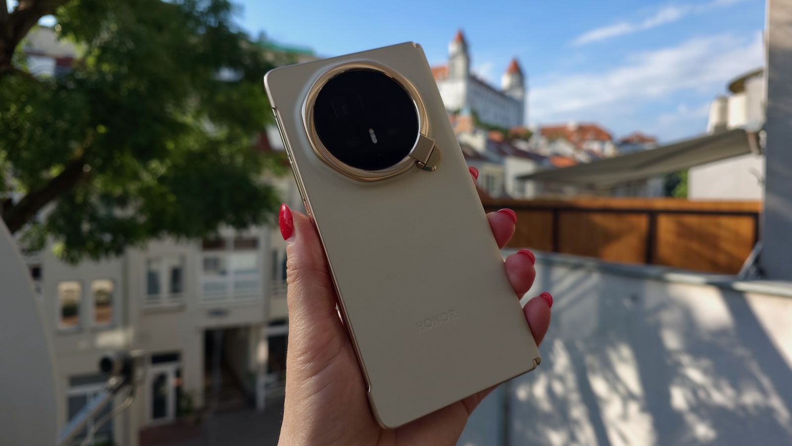 Recenzia Honor Magic V6: Jeden z najlepších skladacích smartfónov súčasnosti
