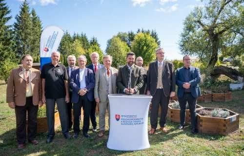 Včelári dostanú ďalších 1,22 milióna eur. Rezort spúšťa podporu opeľovacej činnosti