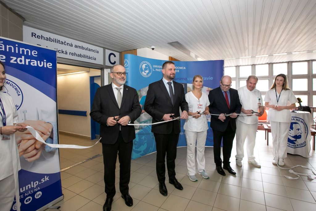 Pacientom v UNLP pomôžu k návratu do života robotické prístroje