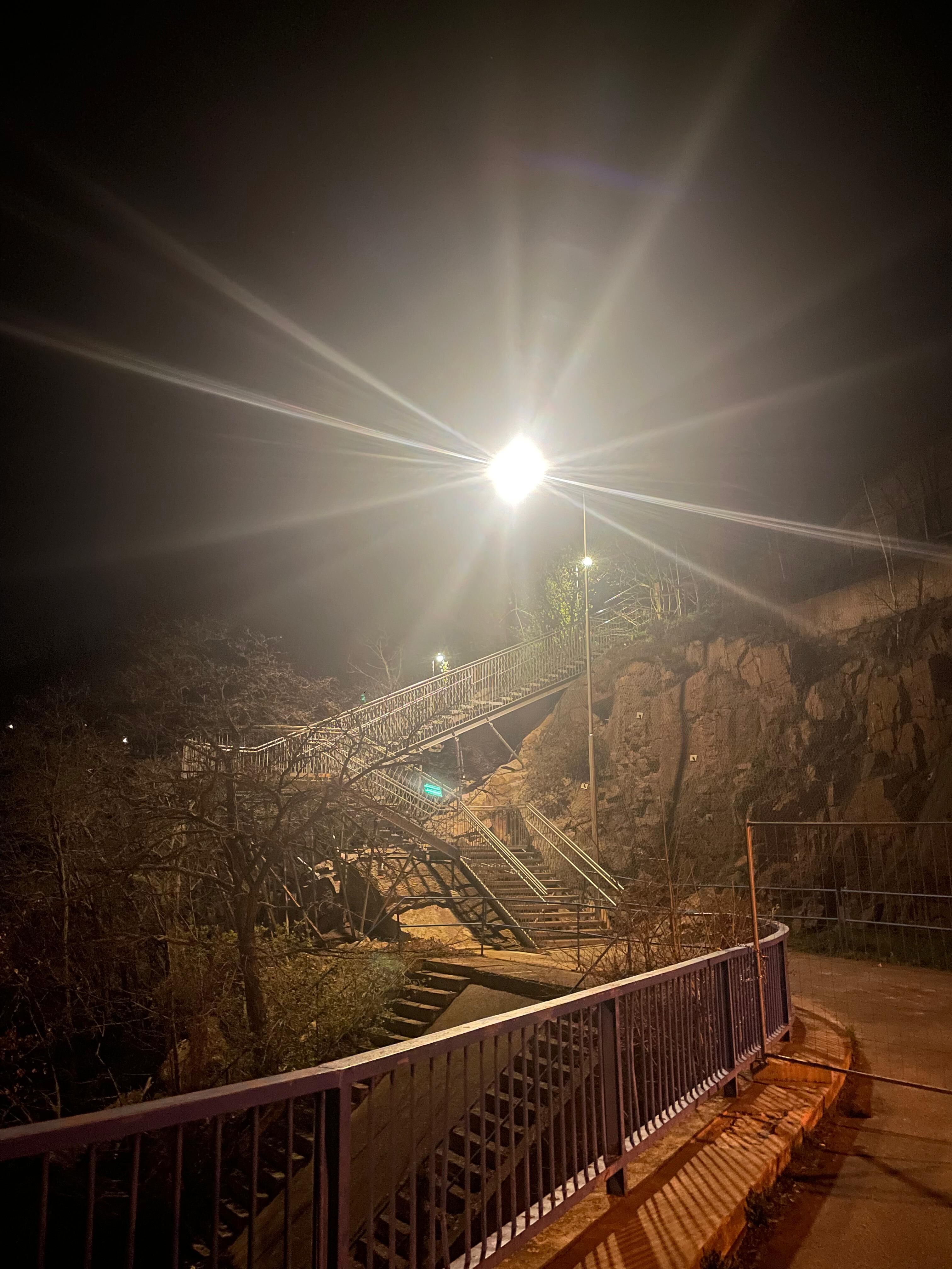 V Kadani u řeky Ohře jsme instalovali nové schodiště