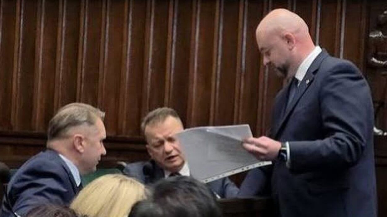 Przemku, jako premier też zawsze będziesz pytał o zgodę Kaczyńskiego i Błaszczaka?