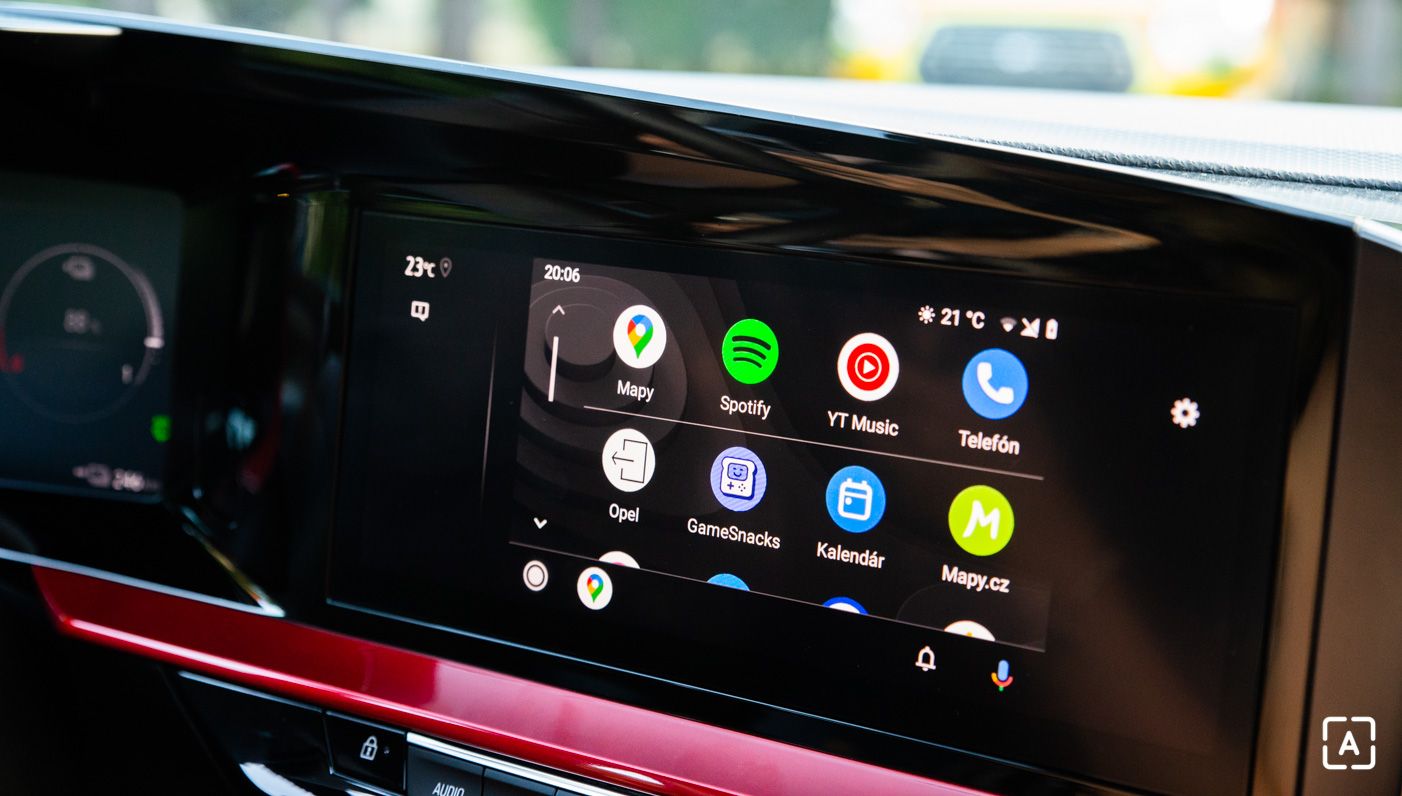 Sledujte videá a filmy priamo v aute. Tento skrytý trik pre Android Auto musíte poznať