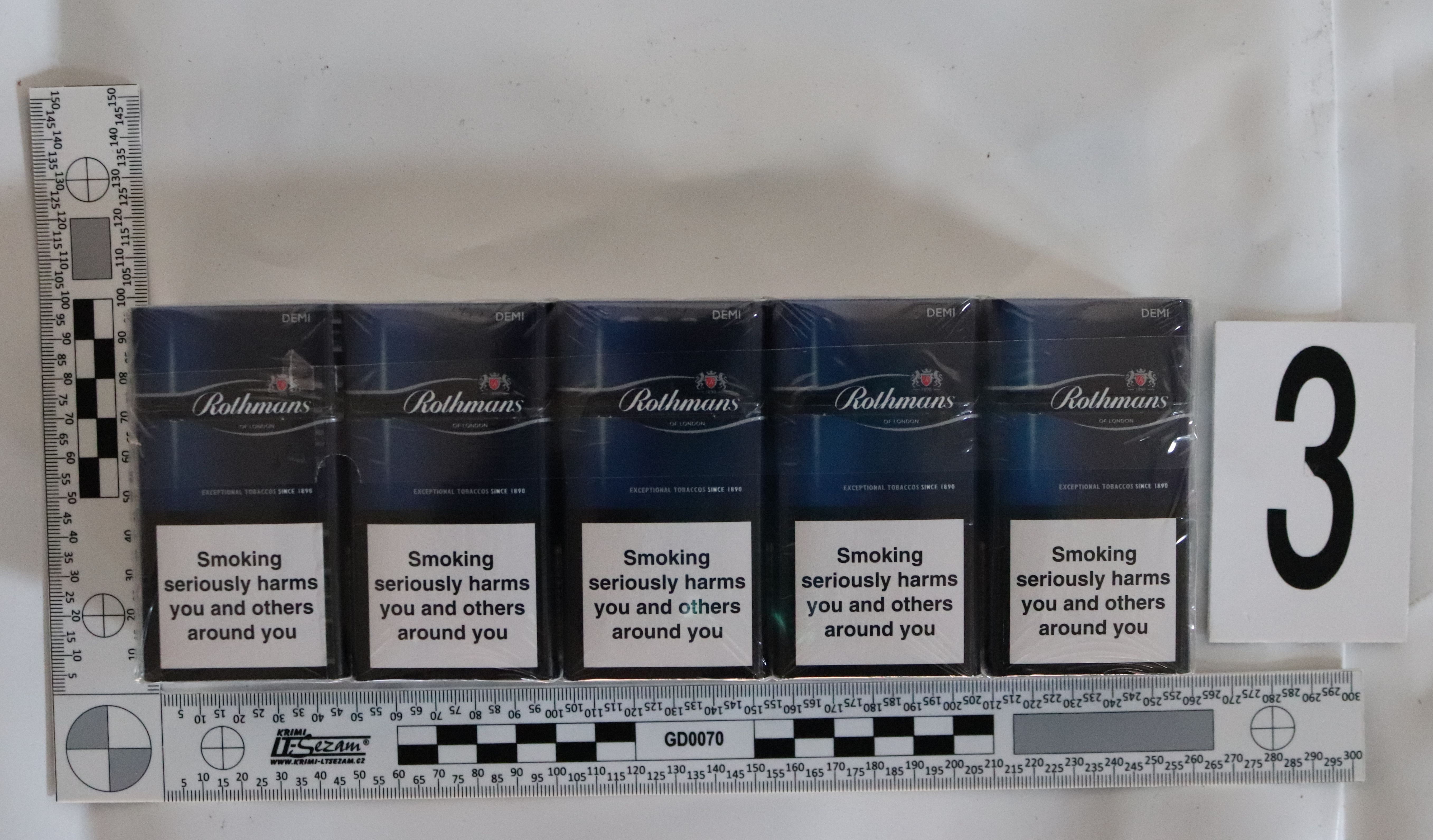 Celníci odhalili nelegální obchod s cigaretami za desítky milionů korun