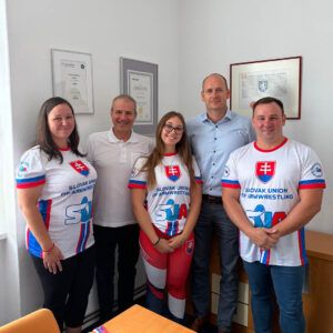 Športovci z klubu AWK Senec navštívili primátora