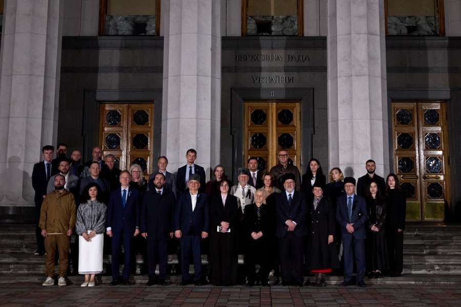 Будівлю Верховної Ради України підсвітили кольорами прапора кримськотатарського народу