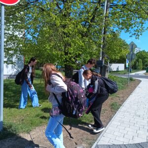 Žiaci zo seneckých škôl opäť pomohli mestu pri príležitosti Dňa Zeme