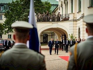 Predseda vlády SR Robert Fico sa stretol s predsedom vlády Írska Micheálom Martinom