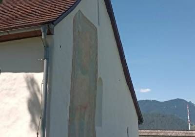 VZÁCNE FRESKY LUDROVSKÉHO KOSTOLÍKA OCHRÁNI NOVÁ STRECHA