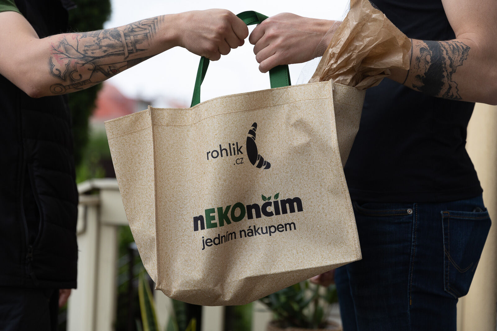 Rohlík už 9 let mění to, jak Češi nakupují. A slaví miliontého zákazníka