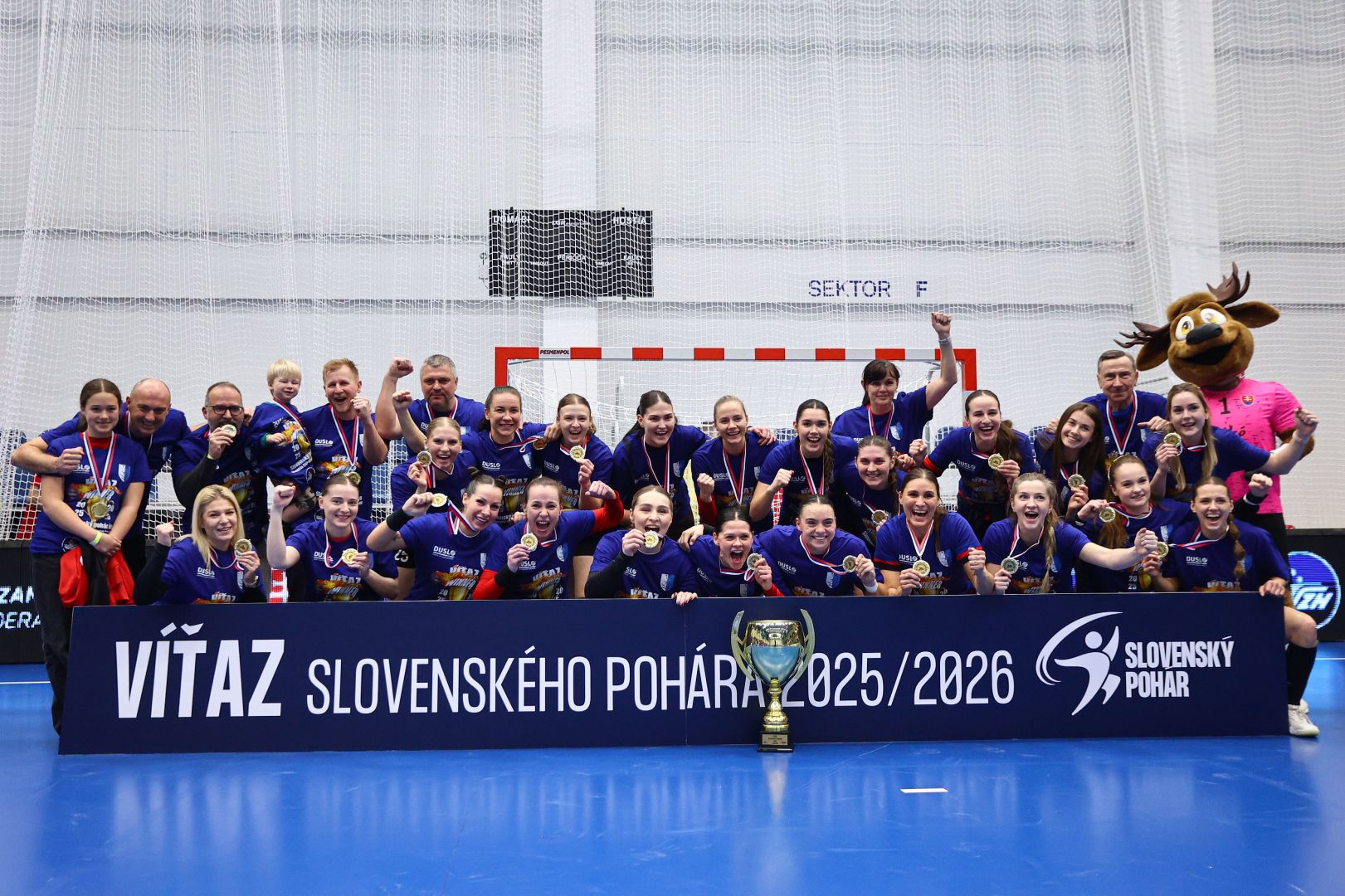 SP ŽIEN: O POHÁROVÚ TROFEJ ZABOJUJE 14 DRUŽSTIEV, OBHAJCOM JE ŠAĽA