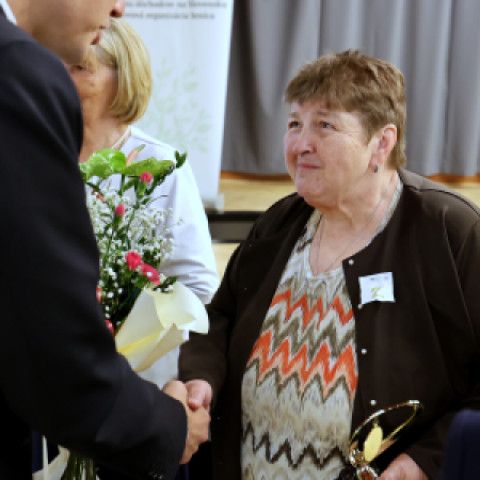 Babička roka 2026: Senický dom kultúry tlieskal pätnástim úžasným dámam!
