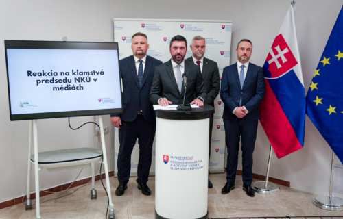 Klamstvá namiesto kontroly: minister Takáč vyzval predsedu NKÚ, aby prestal robiť politiku.