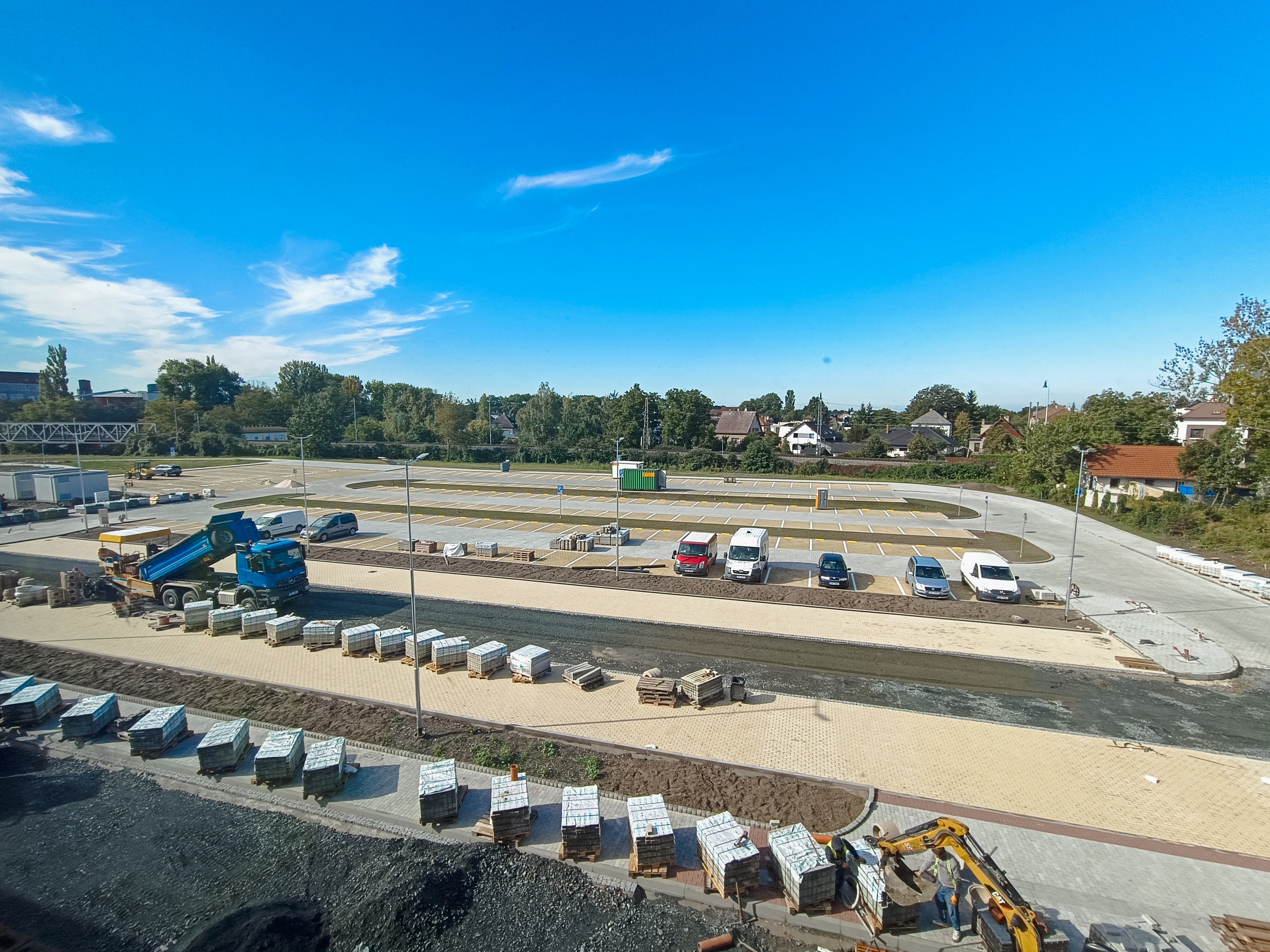 Rekonstrukce zimního stadionu pokračuje – dokončují se šatny, technologie i parkoviště
