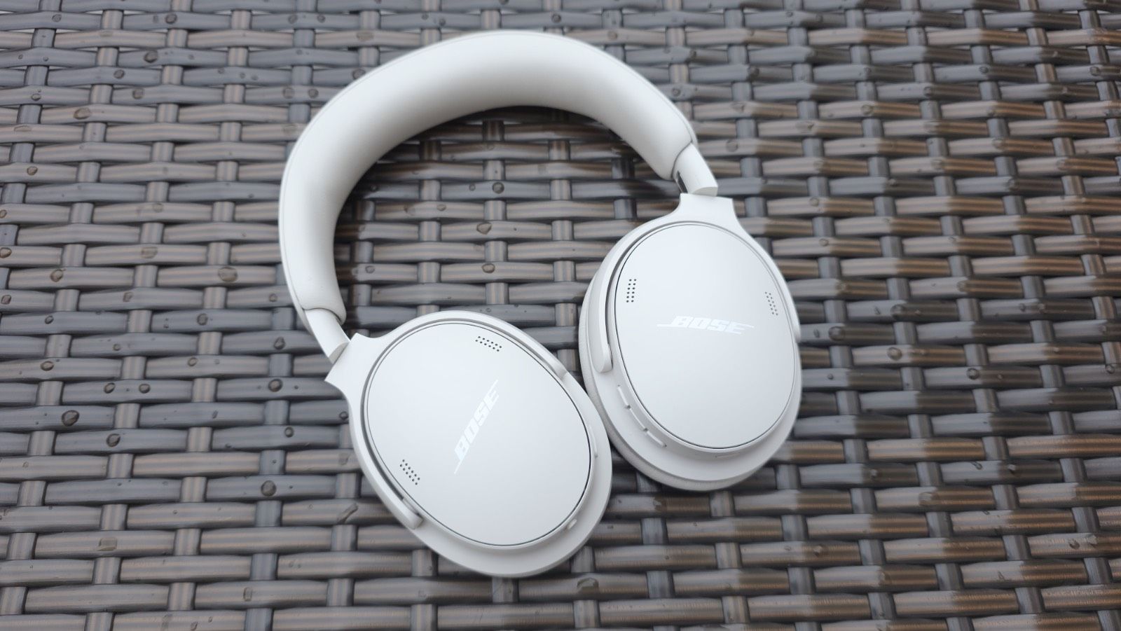 Recenzia Bose QuietComfort Headphones (2nd Gen): Nová úroveň ticha