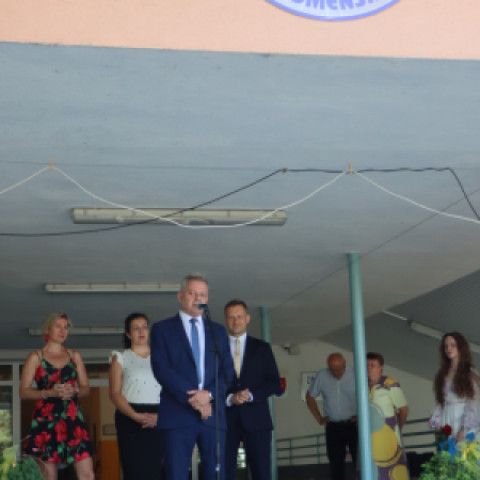 Školákom dnes začínajú prázdniny