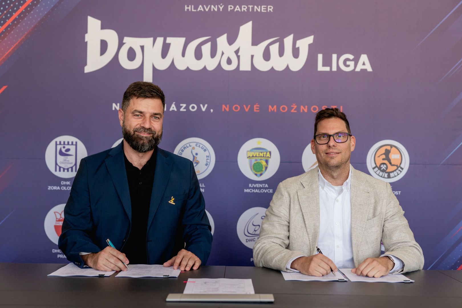 NAJVYŠŠIA HÁDZANÁRSKA SÚŤAŽ ŽIEN S NOVÝM TITULÁRNYM PARTNEROM