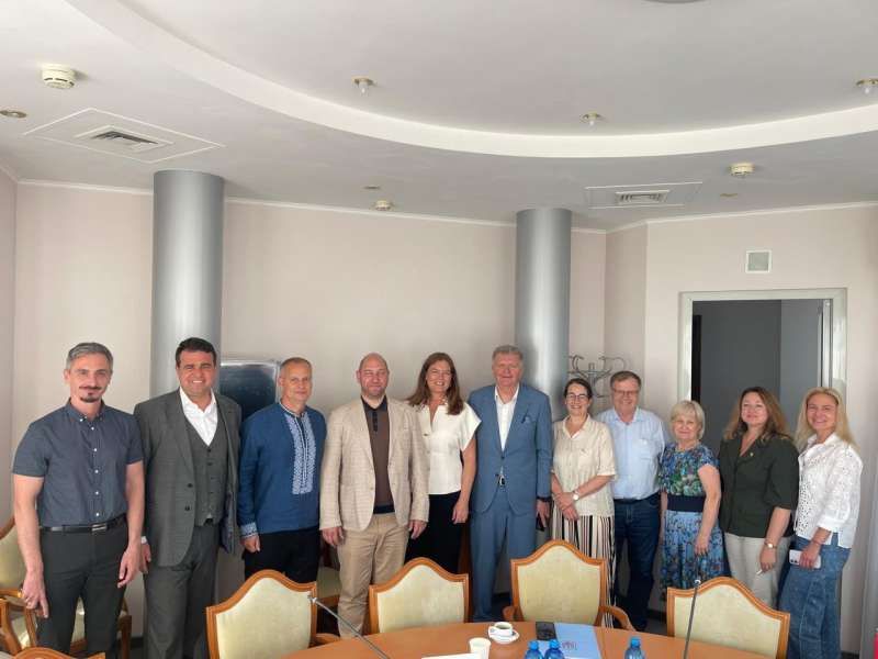 Україна та Данія поглиблюють партнерство у сфері продовольства та сільського господарства: голова Комітету Олександр Гайду