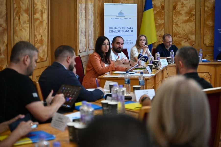 "Гідне майбутнє ветеранів – навчання, зайнятість, підприємництво": в Ужгороді відбулося засідання круглого столу