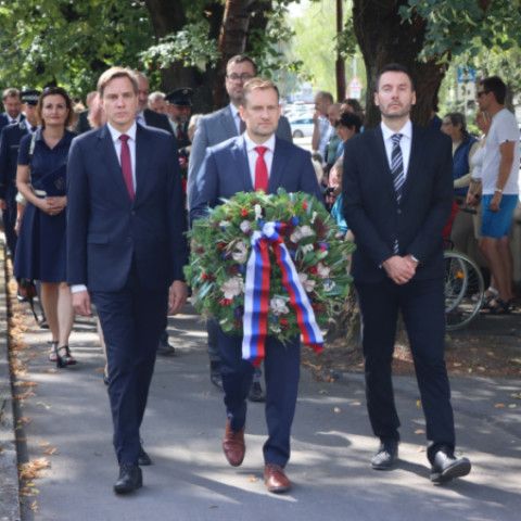 Senica si pripomenula 82. výročie Slovenského národného povstania