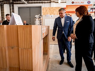 Robert Fico: Za minútu nájdete desať právnikov, ale jedného remeselníka hľadáte desať dní