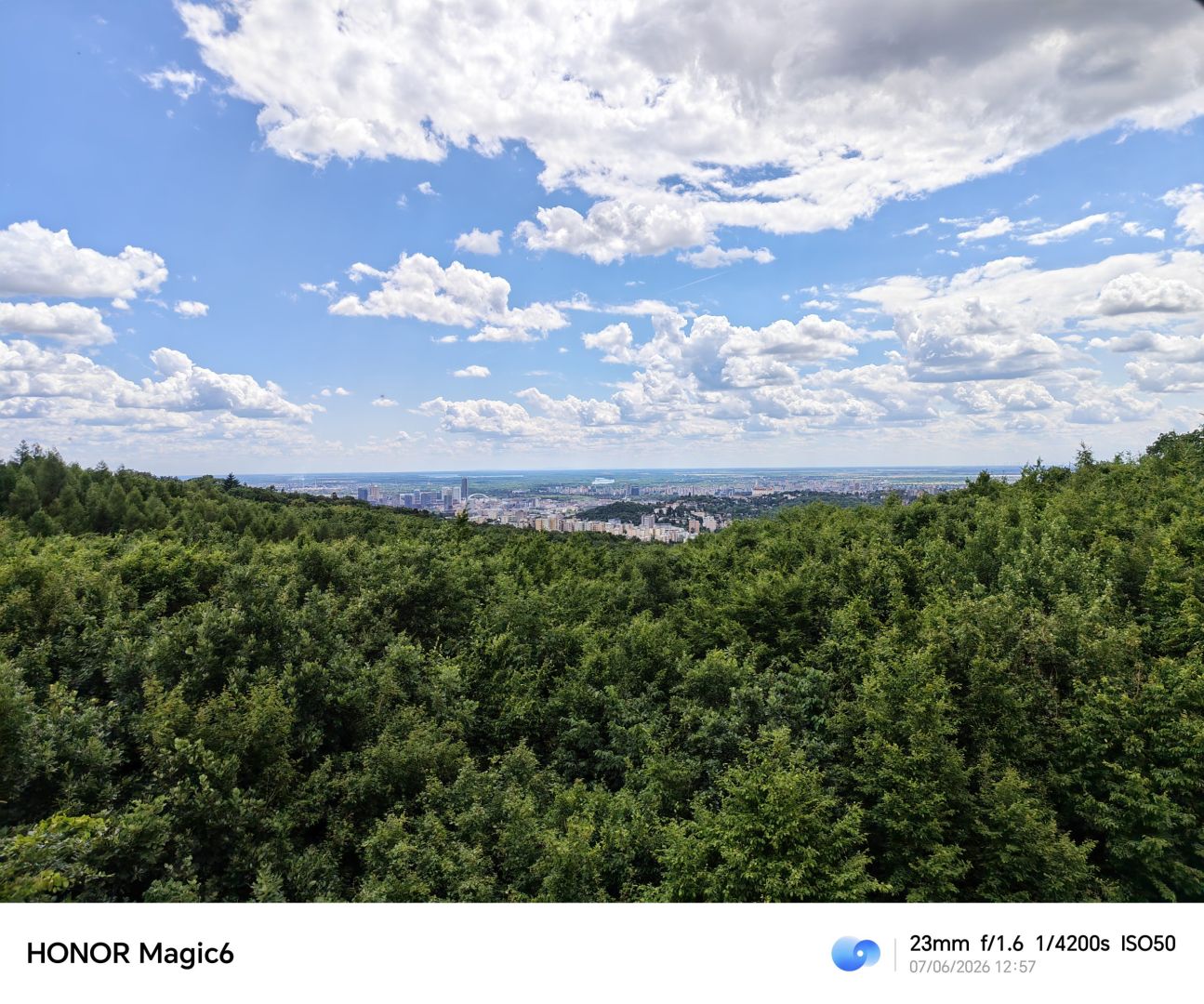 Recenzia Honor Magic V6: Jeden z najlepších skladacích smartfónov súčasnosti