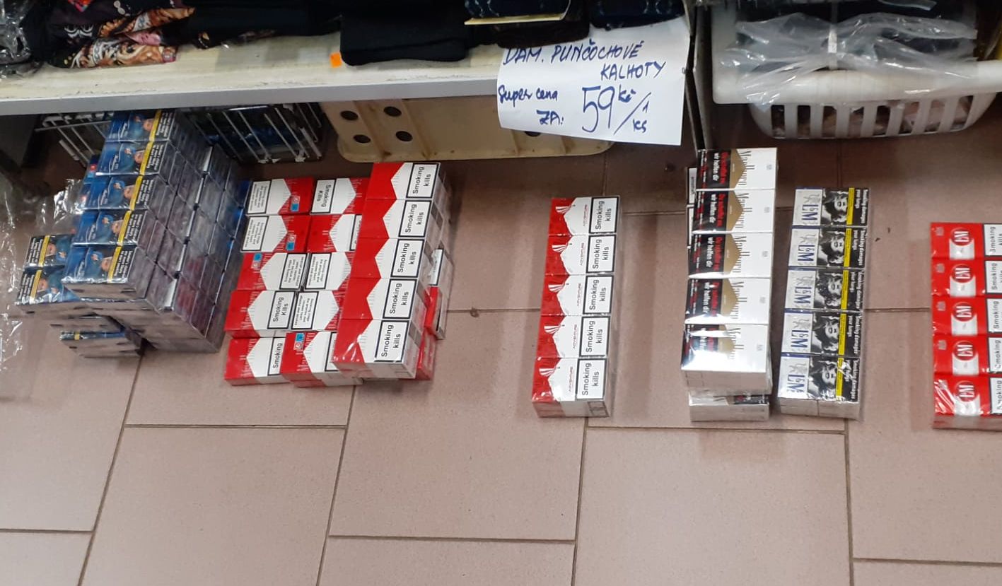 Na Karlovarsku zajistili celníci cigarety za více než tři miliony korun