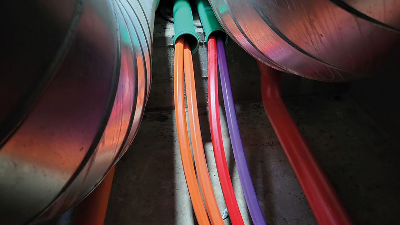 Mehr Wettbewerb im Berliner Glasfasermarkt Telefónica Deutschland vermarktet Festnetzangebote der Marke O2 auf dem Glasfasernetz von mih NET Berlin