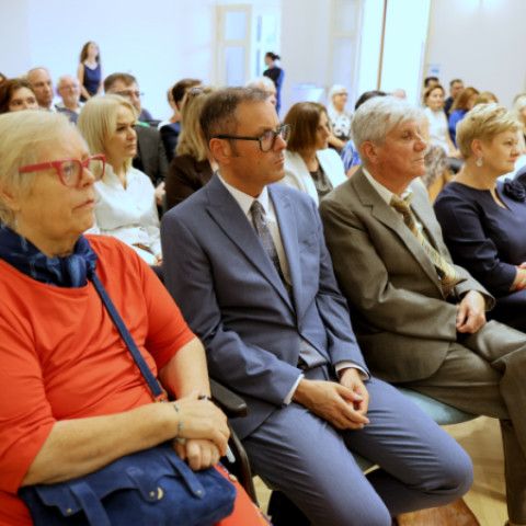 Slávnostné zastupiteľstvo vzdalo poctu Jánovi Petrovi a Miloslavovi Chomovi