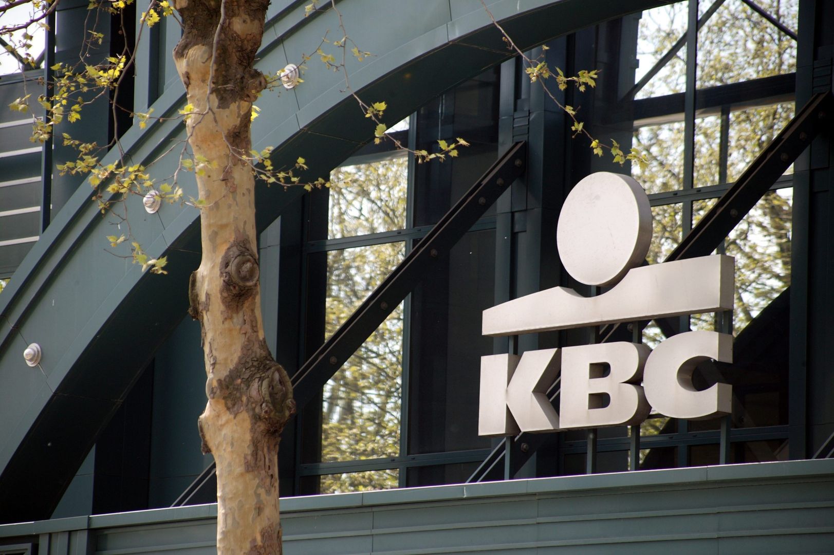KBC Groupe: Bénéfice de 1 152 millions d'euros pour le deuxième trimestre
