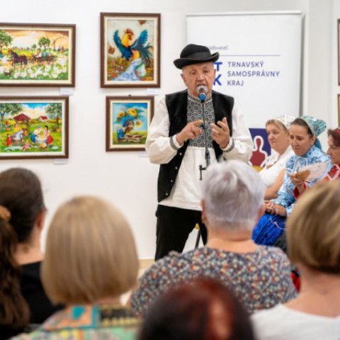 Výstava „Slovensko naše maľované“ v Senici oslavuje svetové dedičstvo insitného umenia z Padiny